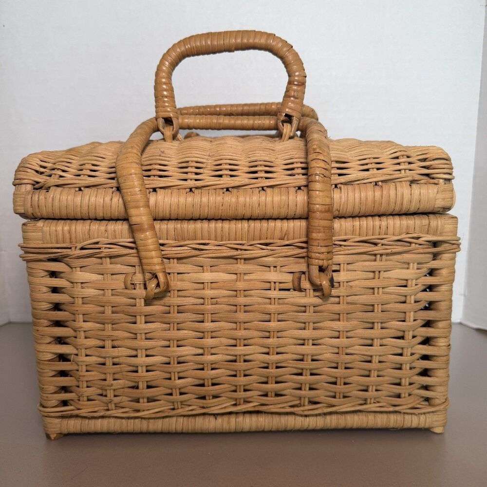 Vintage Wicker Picnic Sewing Basket Double Hinged Locking Handles Storage Crafts